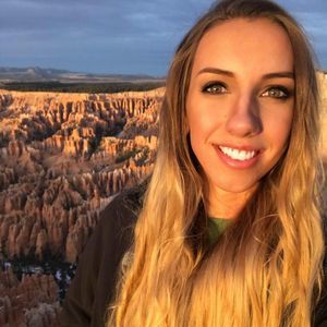 Meet your Posher, Naomi